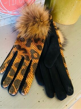 Leopard Print Faux Fur Pom Fabric Gloves